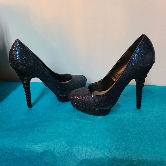 Rachel Roy Pumps - Picture 6 of 16